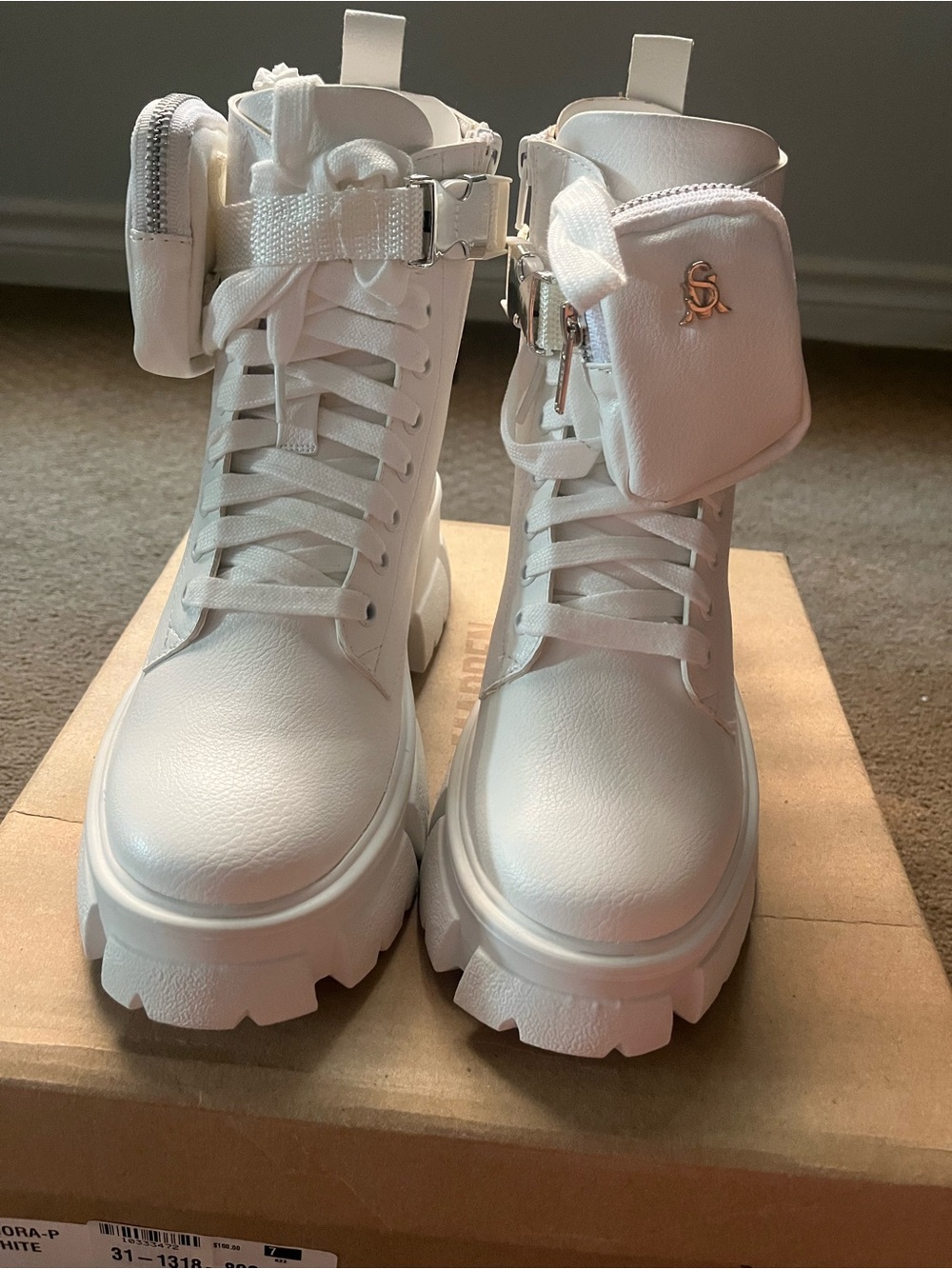Women's White STEVE MADDEN THORA BOOTS